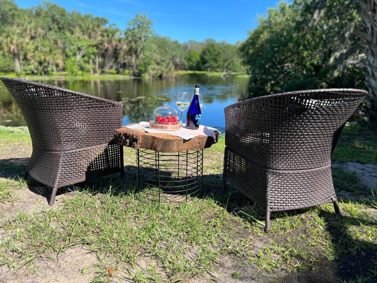 Lake Front Rv Experience Close To Port Canaveral And Kennedy Space Center Hotel Titusville Exterior photo