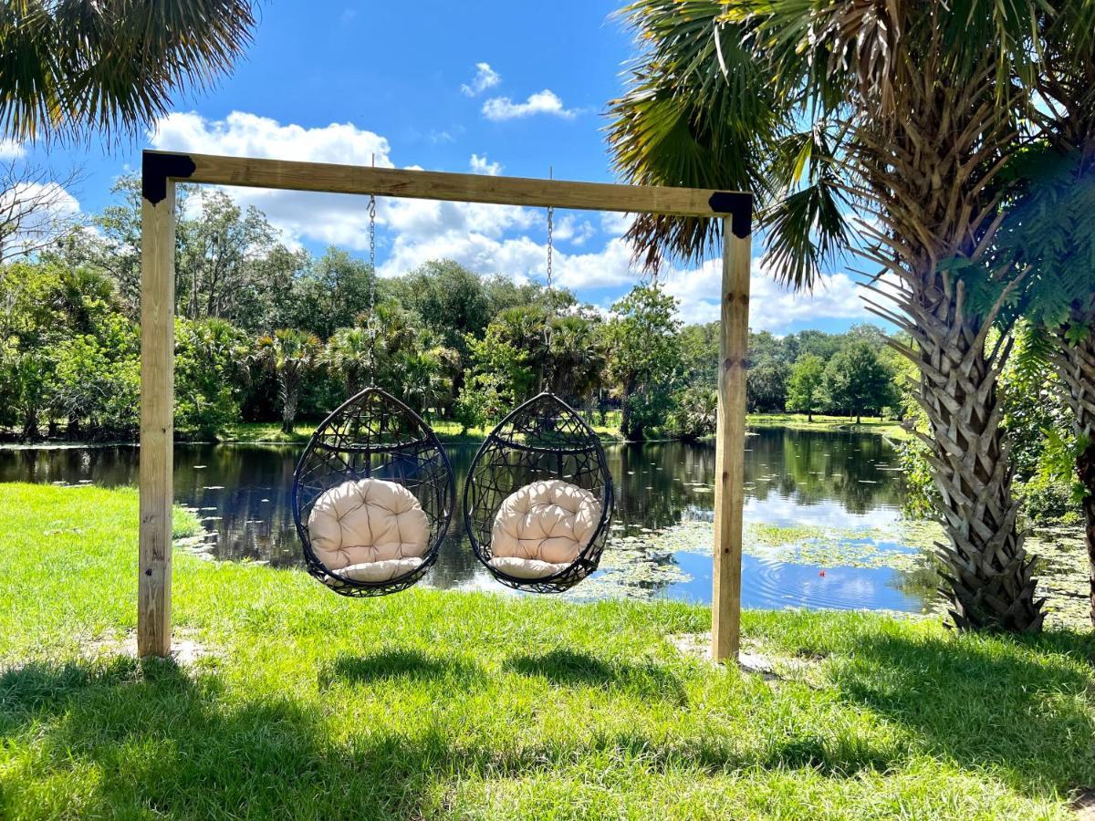 Lake Front Rv Experience Close To Port Canaveral And Kennedy Space Center Hotel Titusville Exterior photo